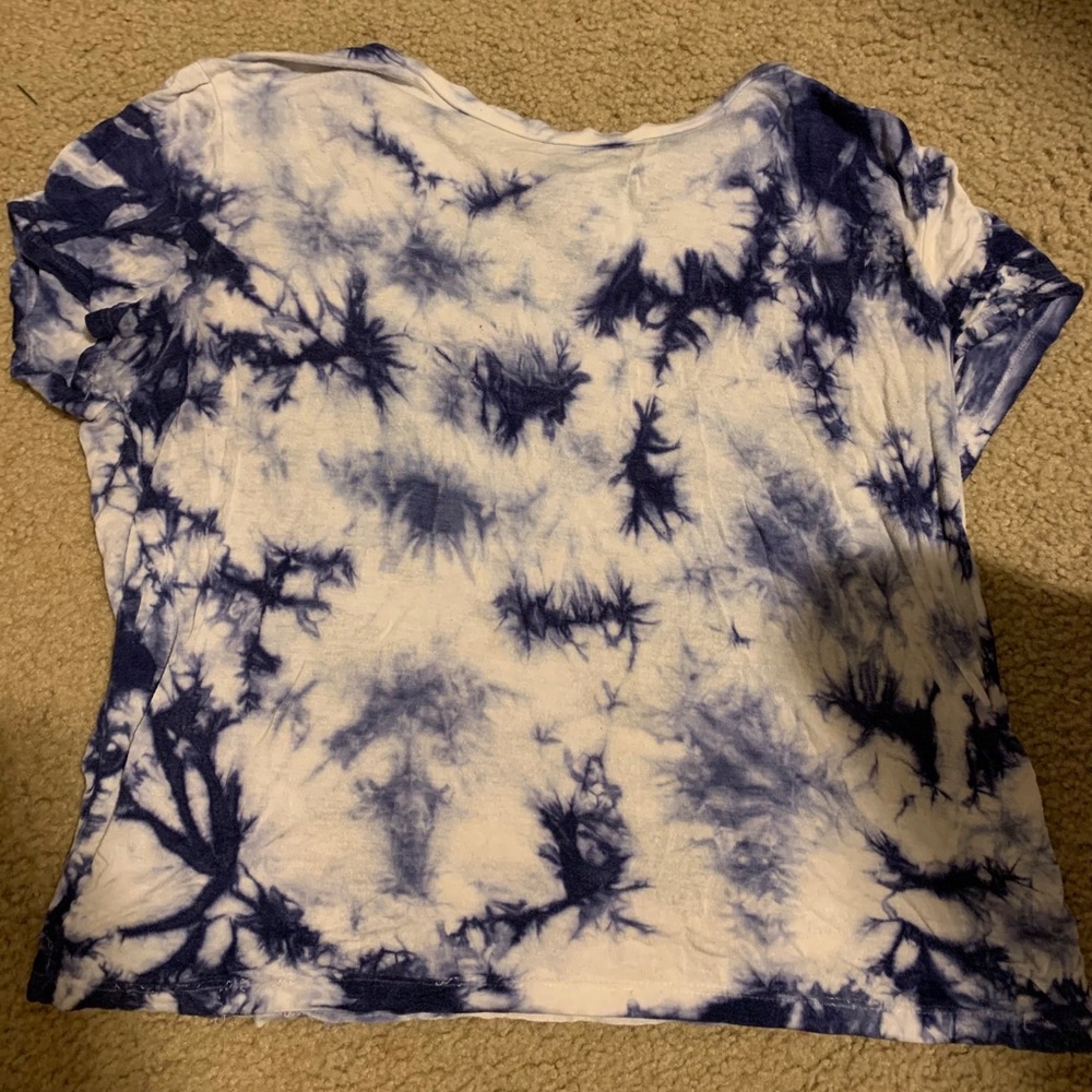 Dark Blue and White tie-dye cropped tee